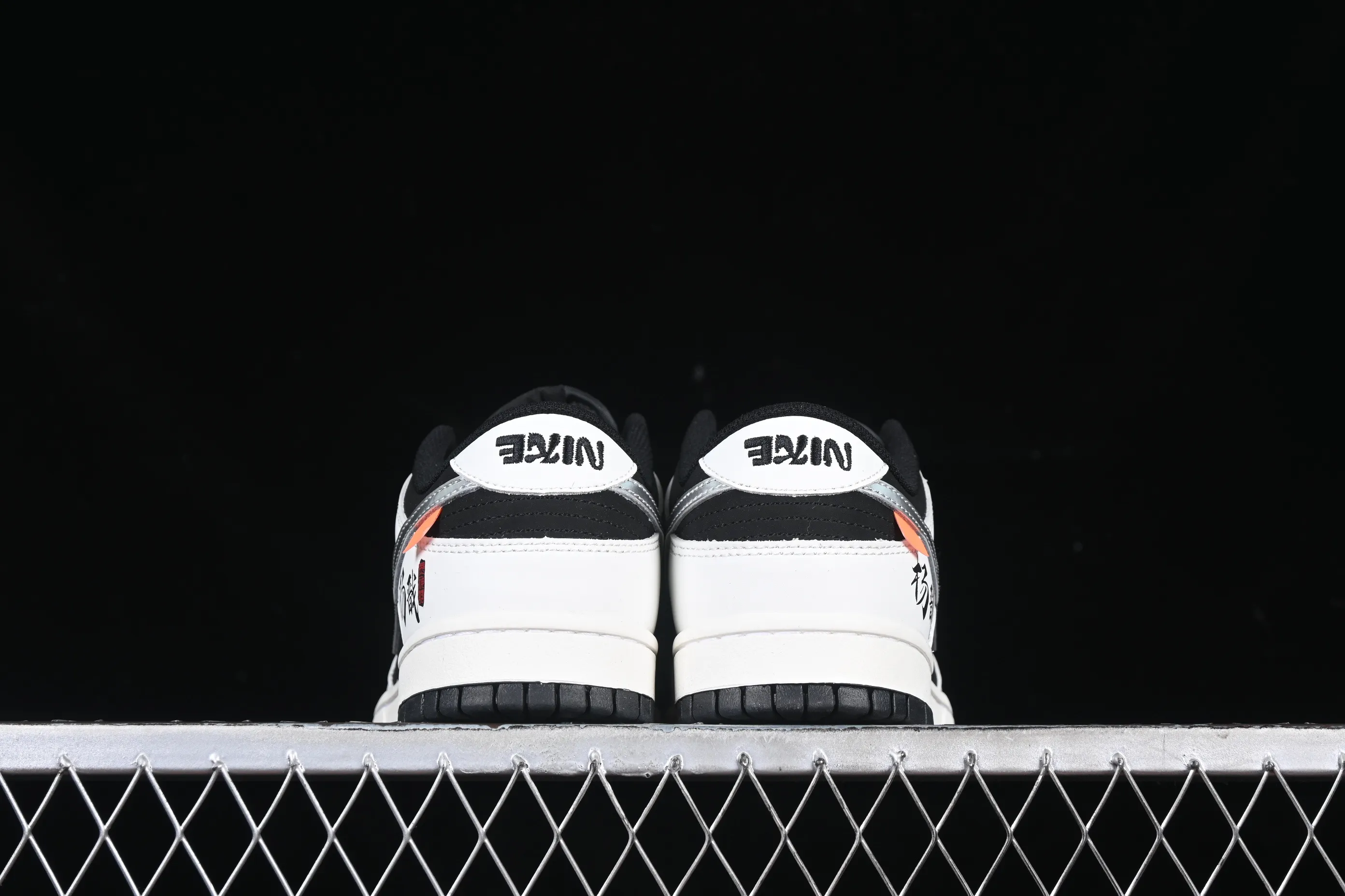 All Categories Nk SB Dunk Series Nk SB Dunk Low Low-top sneakers Nk SB Dunk Low Black Myth Game Theme Yang Jian Low-top casual sneakers DV2433-100